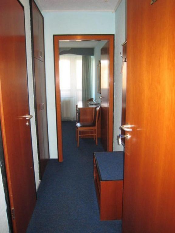 Hotel Complex Vizit Kozyn エクステリア 写真