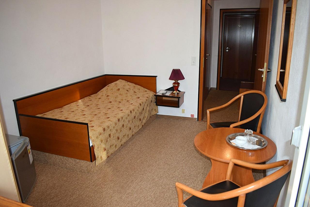 Hotel Complex Vizit Kozyn エクステリア 写真