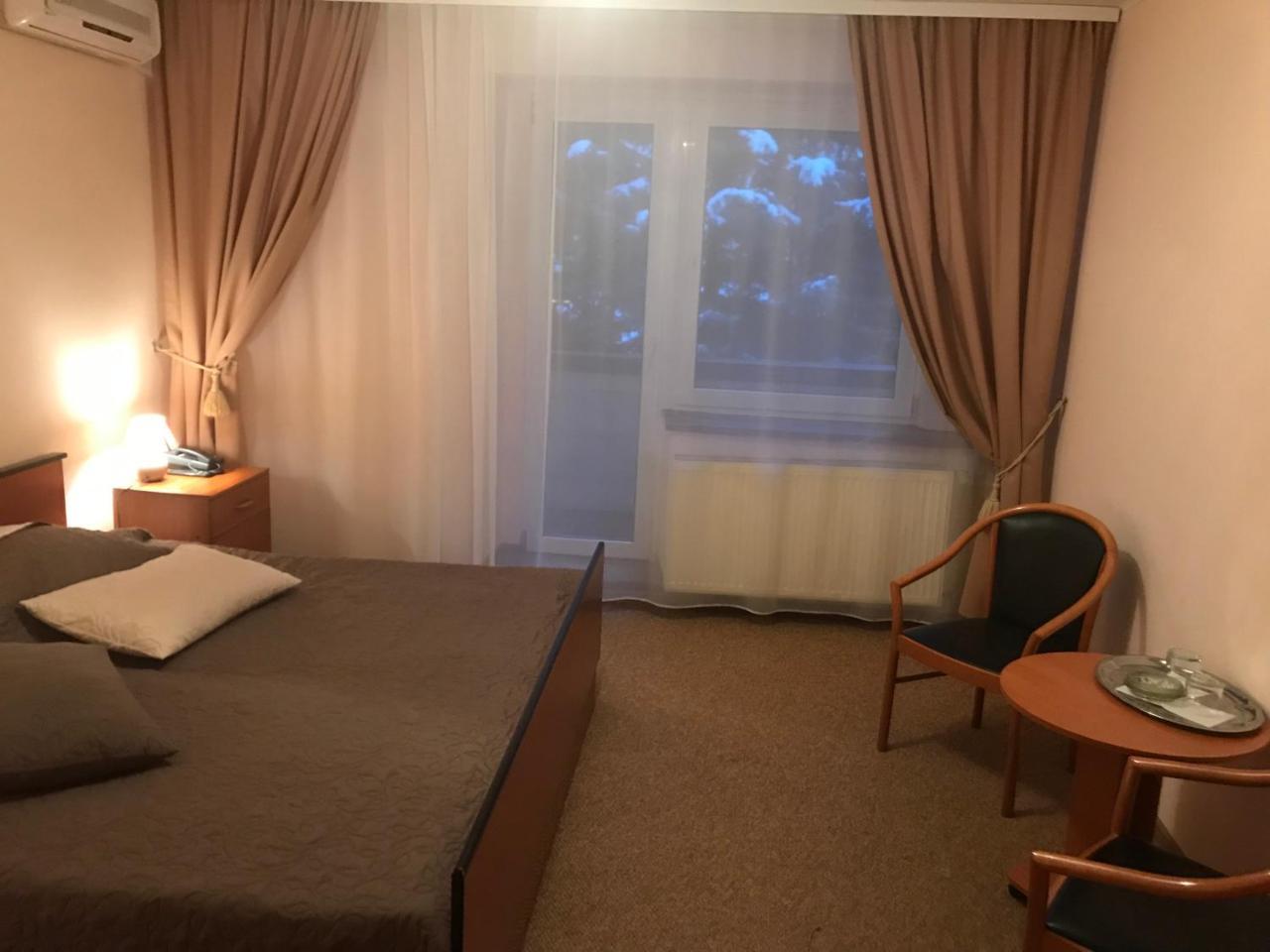 Hotel Complex Vizit Kozyn エクステリア 写真