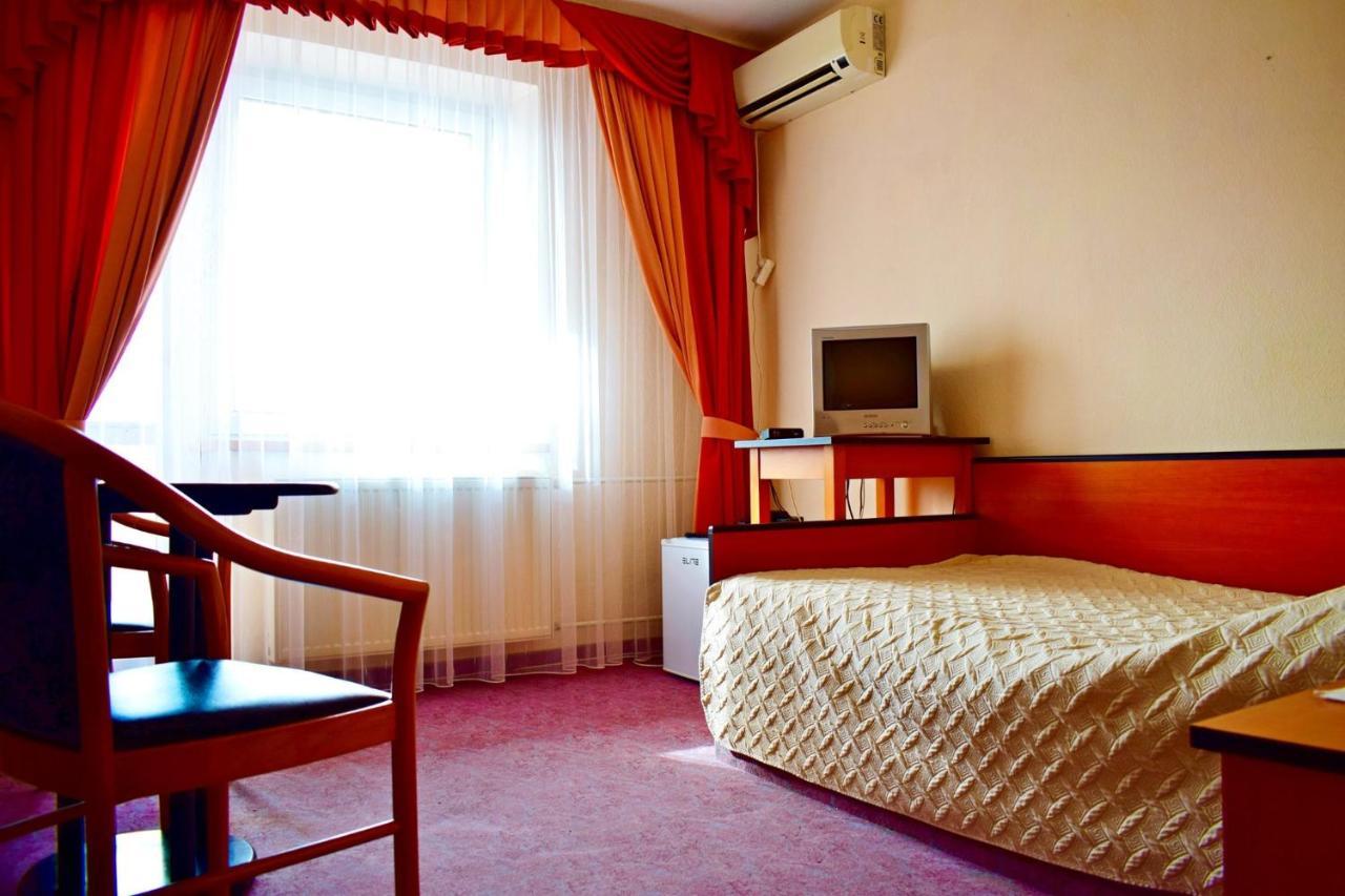 Hotel Complex Vizit Kozyn エクステリア 写真